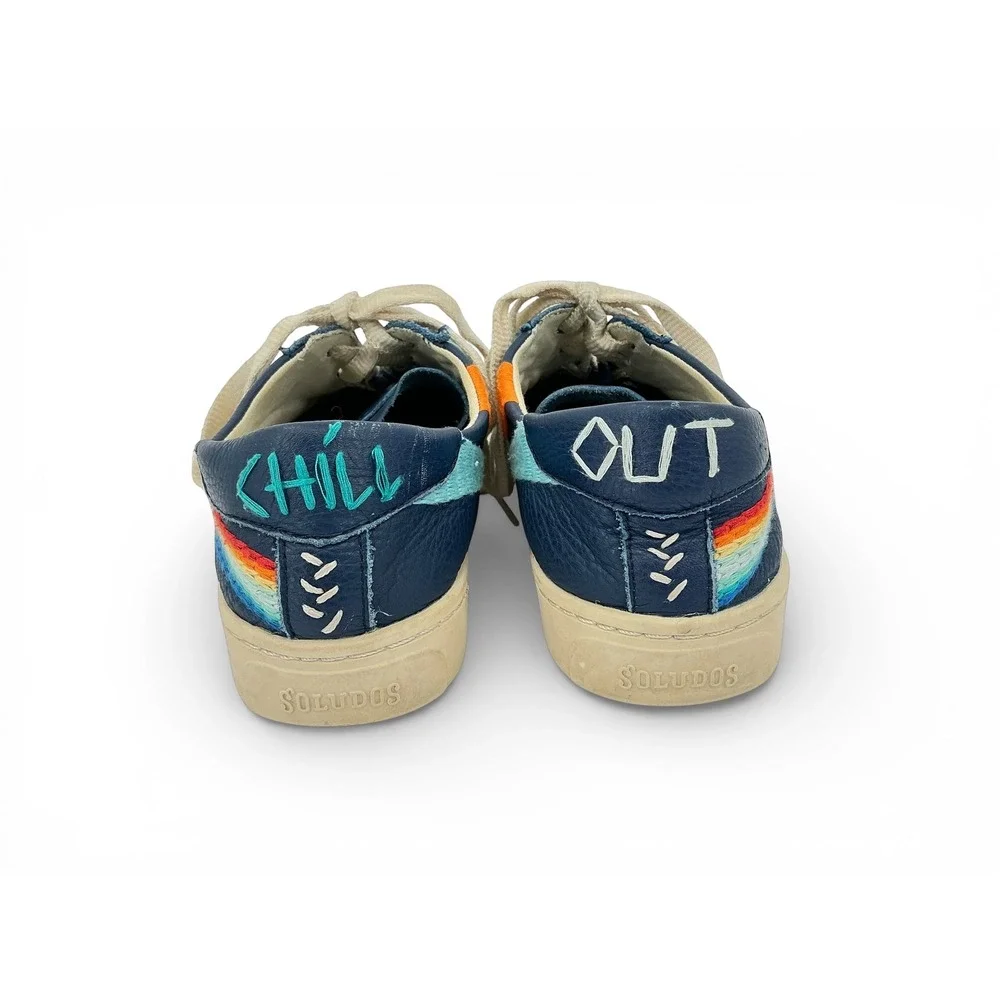 Soludos Chill Out Navy Leather Low Top Sneakers Womens 9.5‎ Embroidered Rainbow